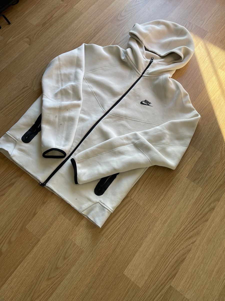 Nike Maglioni & Felpe: Nike Tech weiss – Usato da Biel/Bienne venduto da sof_yx5y