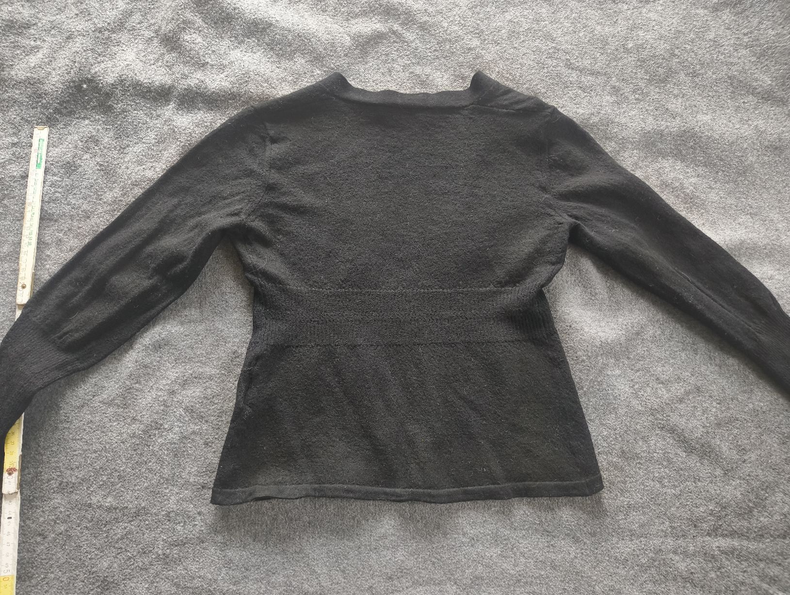 Max Mara Maglioni & Felpe: MaxMara Strickjacke Wolle – Usato da Stein am Rhein venduto da DaOhana 6