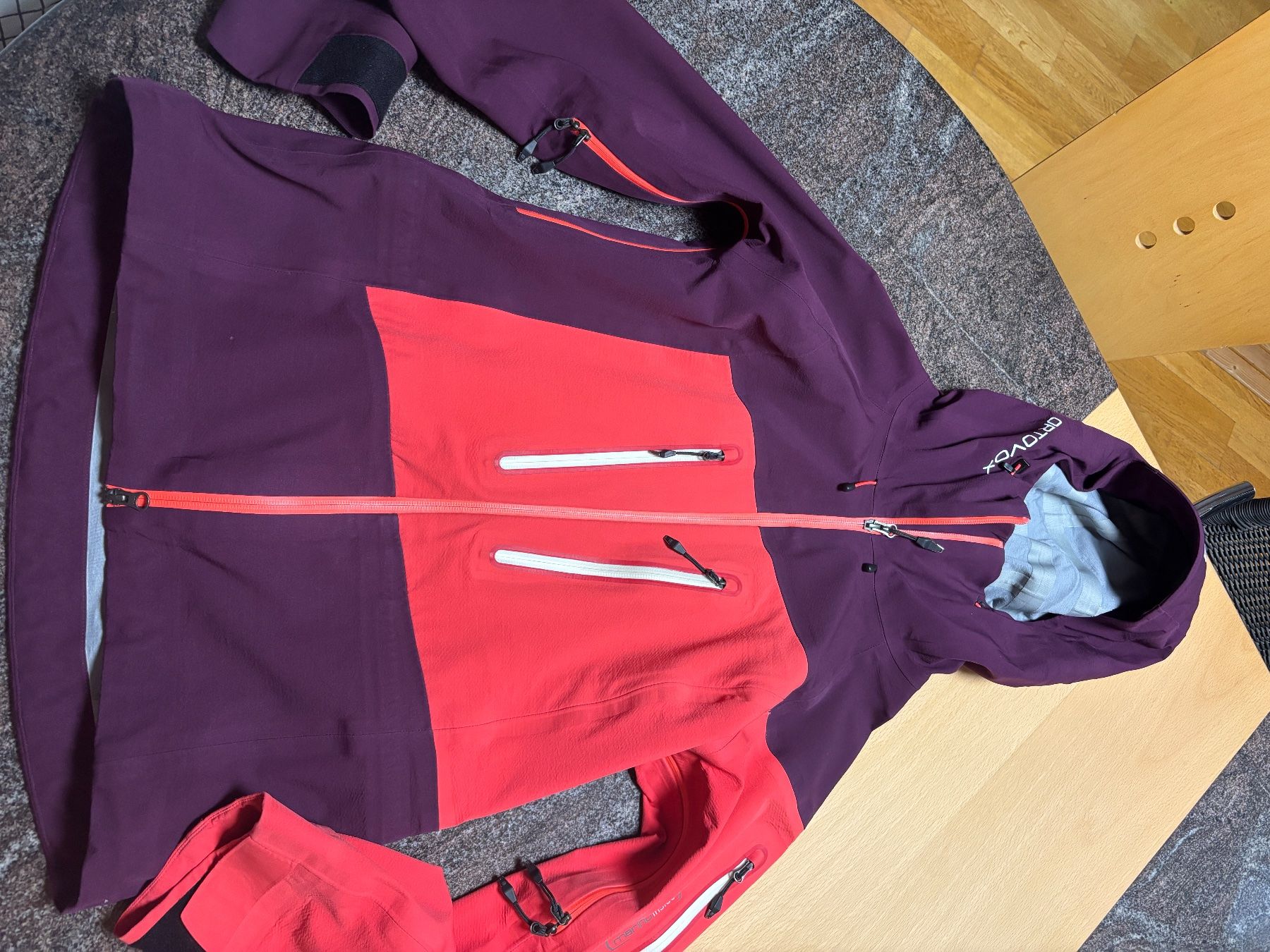 Ortovox Vestes: Ortovox Jacke Gr.M – D'occasion à Hasliberg-Hohfluh par Adbu13
