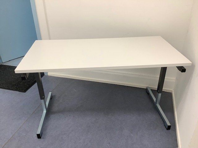 Embru Scrivanie: Embru Therapietisch – Usato da Wädenswil venduto da rue_n59g 1