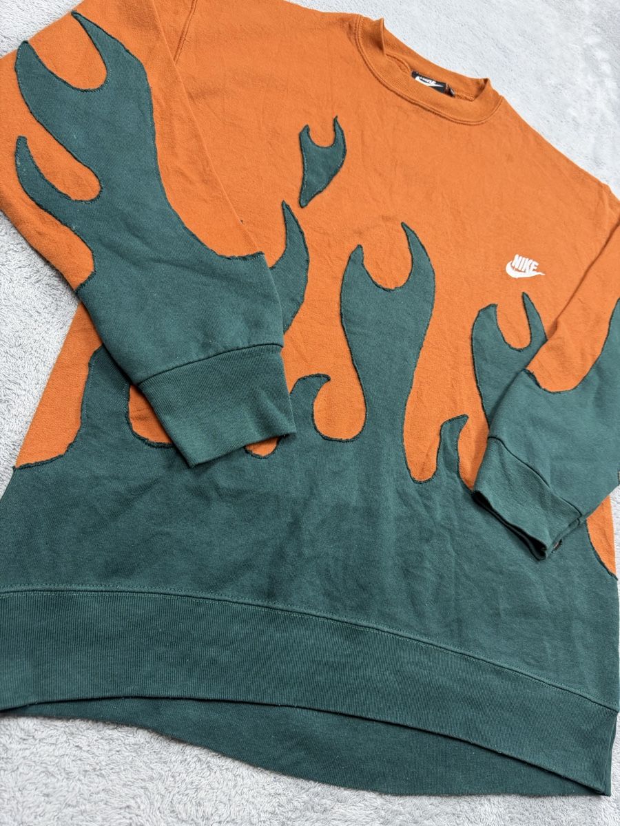 Nike Pullover & Sweatshirts: Nike Upcycled sweatshirt – Gebraucht aus Erlinsbach SO von TogaResell 2