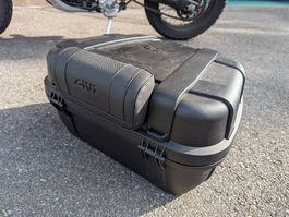 Top-case Givi Trekker Light 52L