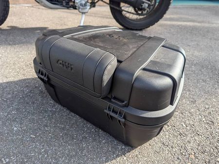 Top-case Givi Trekker Light 52L