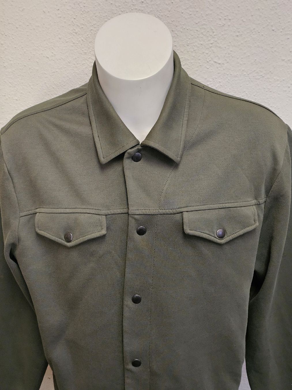 Giacche: WE Overshirt / Hemdjacke Khaki Gr. XL – Usato da Urdorf venduto da ole_mrp9 1