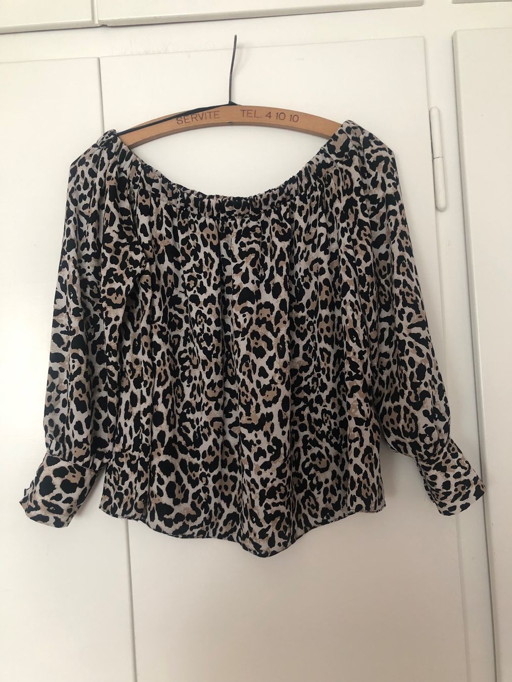 Camicette: Bluse Leoparden Muster Gr 38 Neu – Usato da Zürich venduto da Herbion1