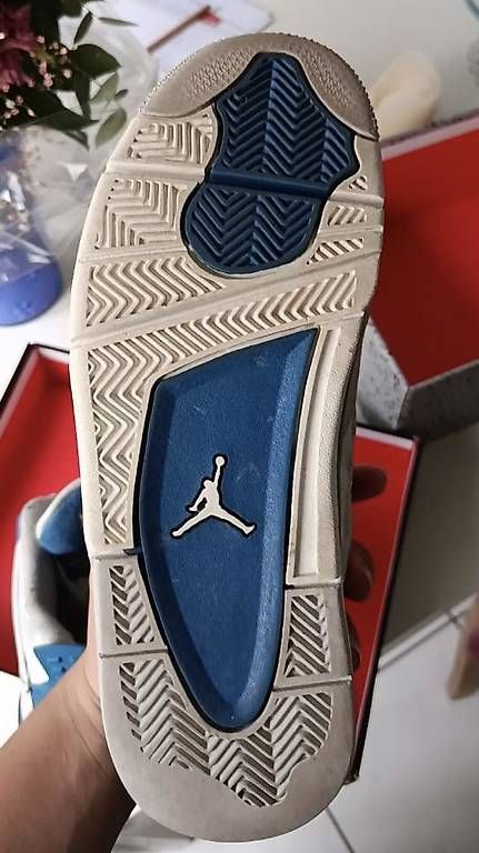 Scarpe da uomo: Nike Air Jordan 4 Retro OG, gr.40 – Usato da Hofstetten SO venduto da Katharina_Nina_Nina 2