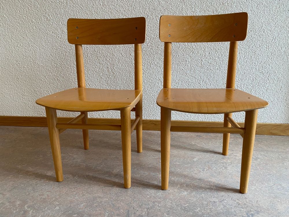 2 Kinderstühle aus Holz Kaufen auf Ricardo