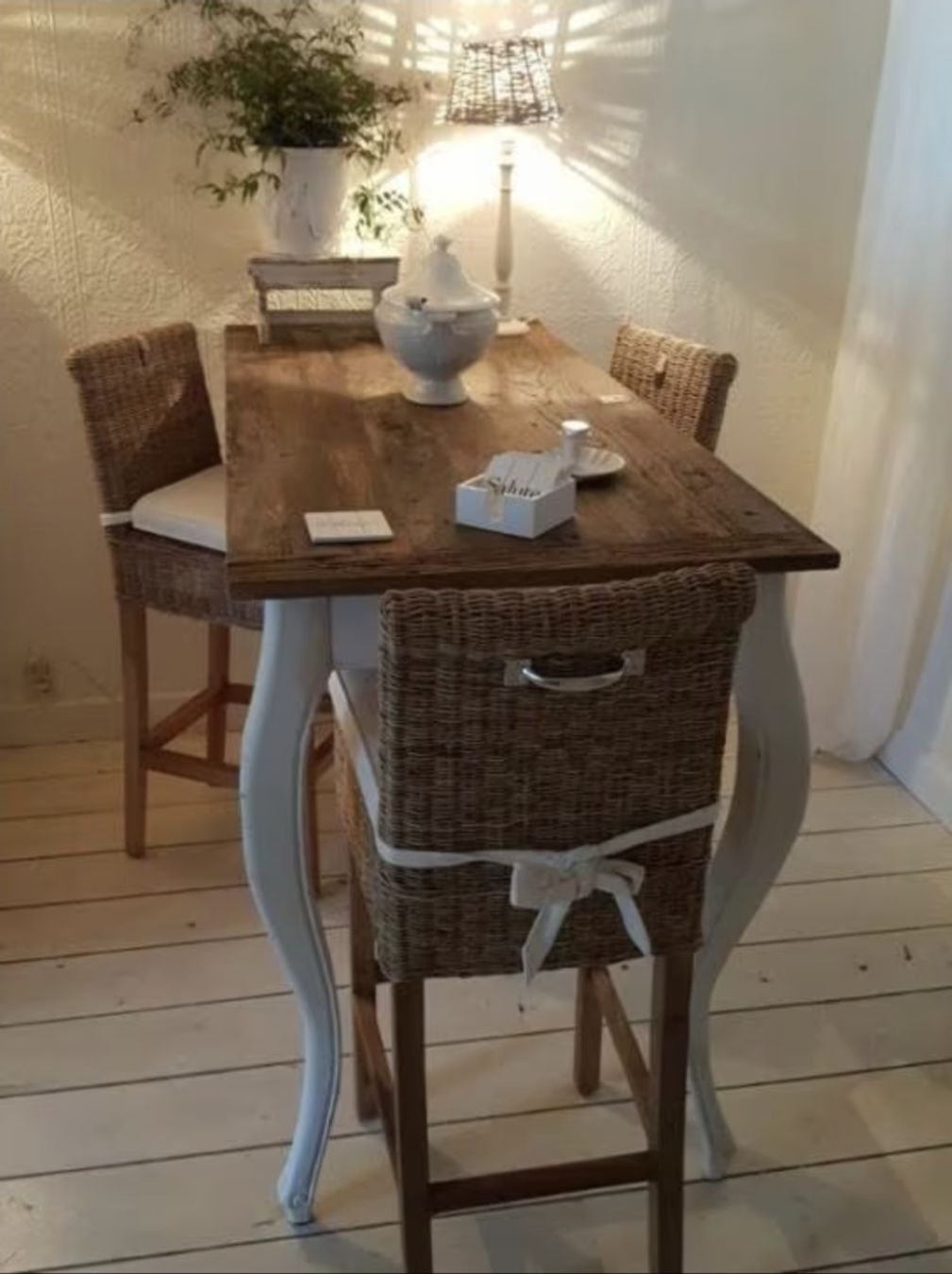 Tavoli: Neu Rivièra Maison Driftwood Bartisch & Stehtisch – Nuovo (secondo la descrizione) da Weggis venduto da bdrm48