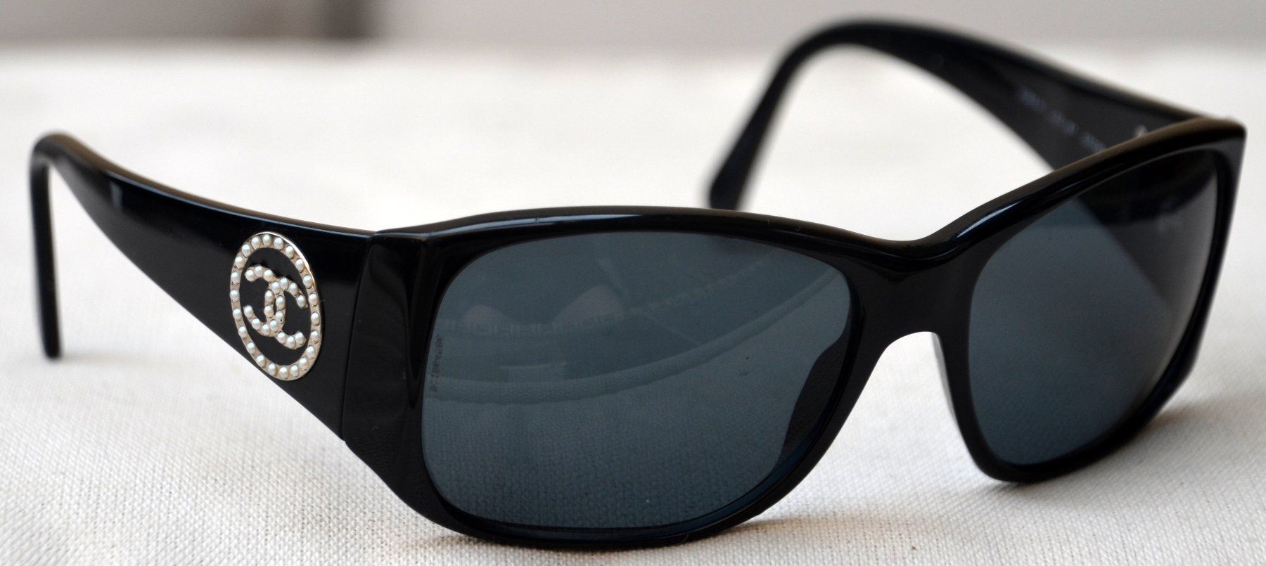 Chanel Brillen & Gläser: Sonnenbrille Chanel lunettes de soleil – Gebraucht aus Collonges von arashee 1