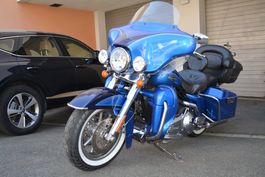 Harley Davidson FLHTCSUE 2