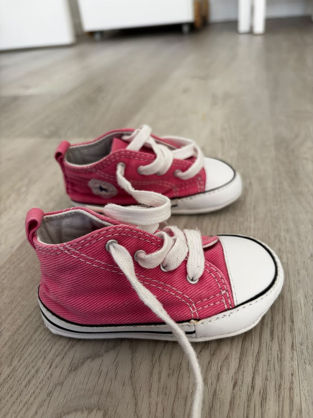 Schuhe für Jungen: Babysneaker  – Gebraucht aus Hochfelden von rub_rnw5
