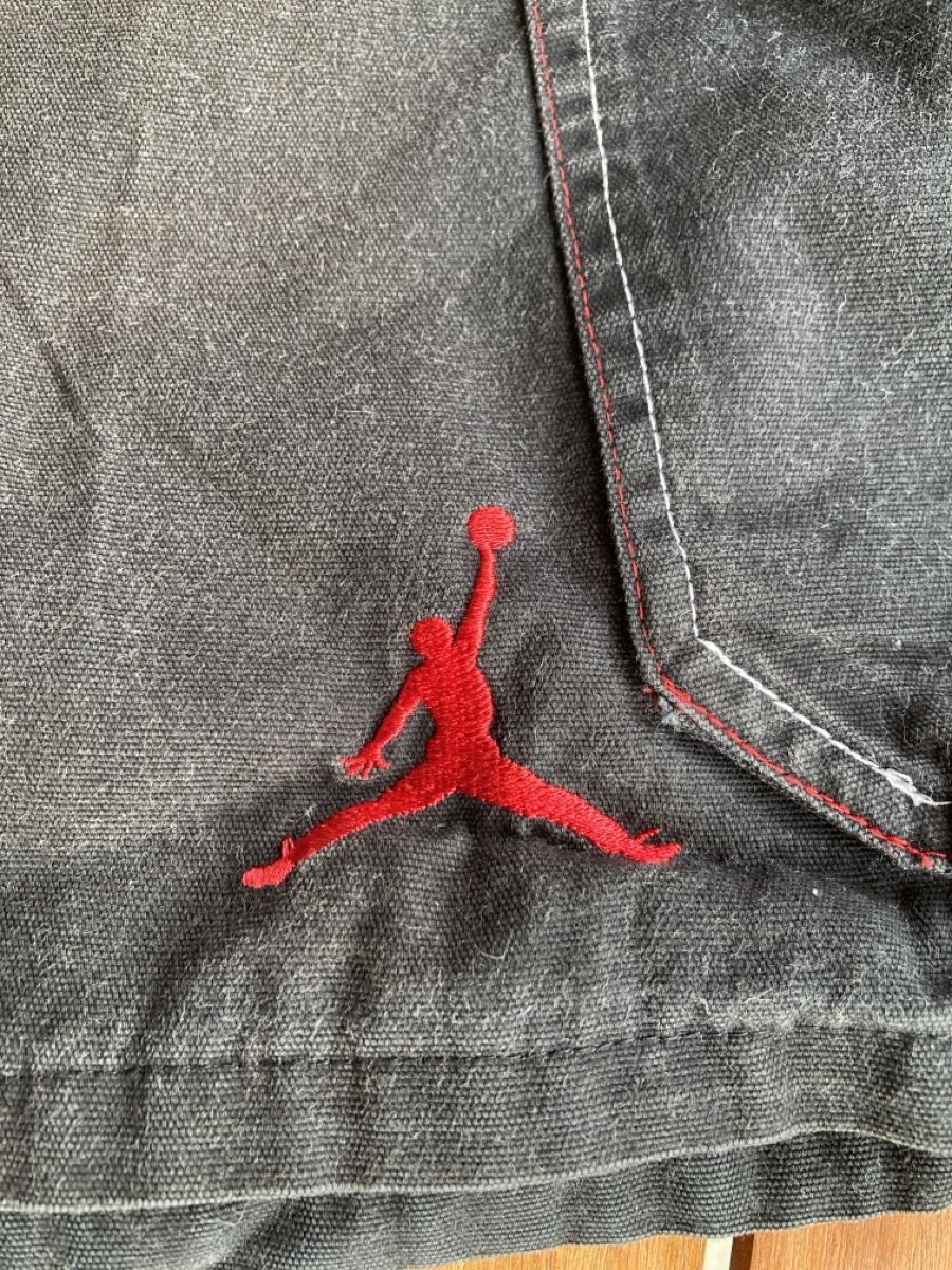 Nike Hosen: Short Jordan jeans – Gebraucht aus Hombrechtikon von Steph. 1