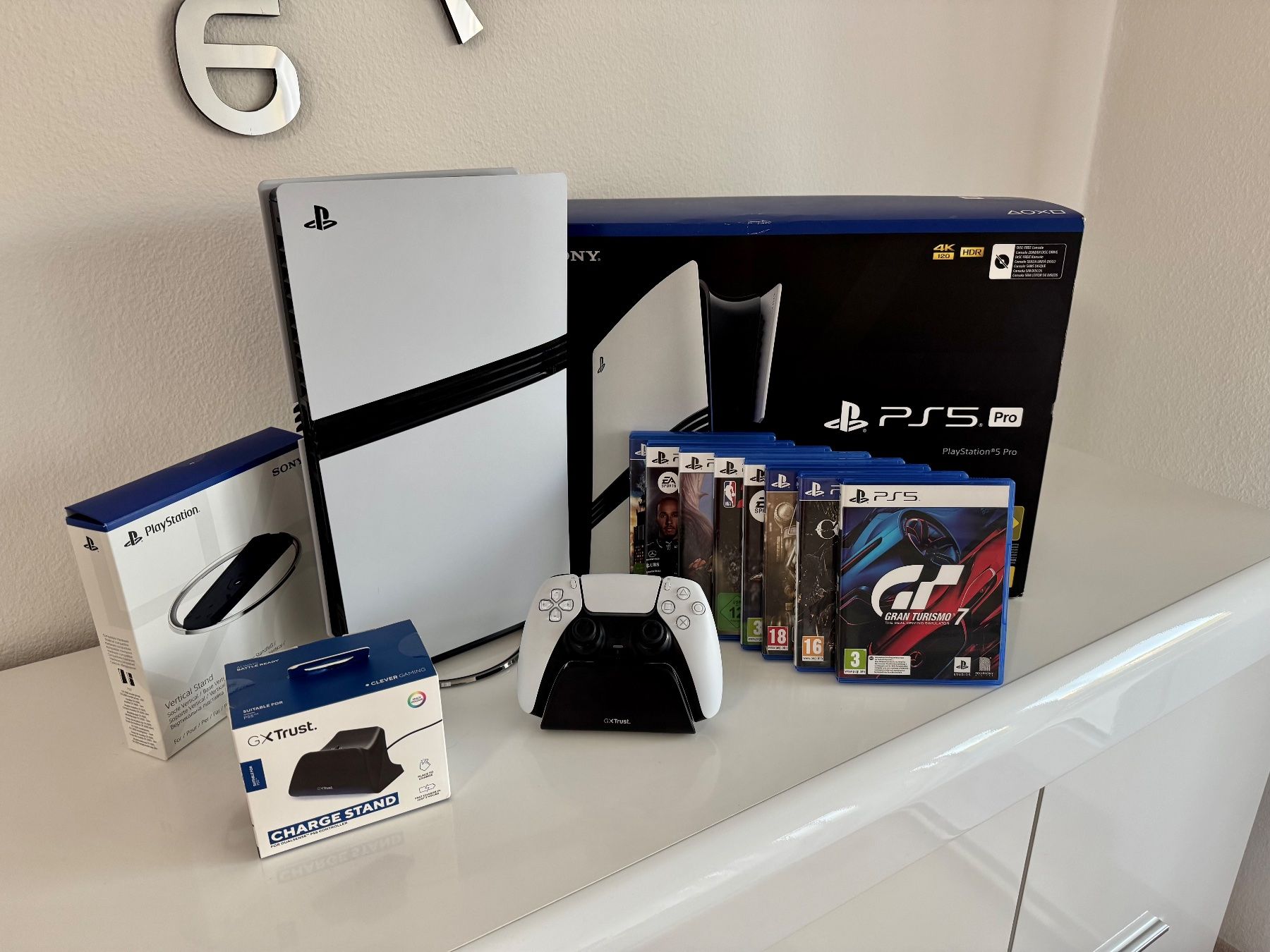Sony Console: PlayStation 5 Pro mit Garantie – Usato da Luzern venduto da Garevac80