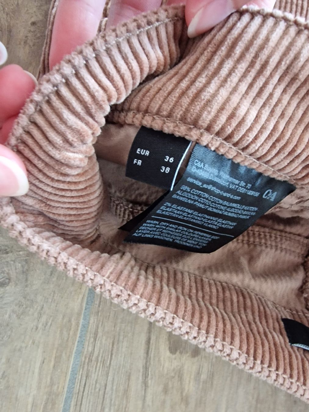 C&A Pantaloni: Cordhose hellbraun C&A / Gr.36 – Usato da Auw venduto da buluntshi 2