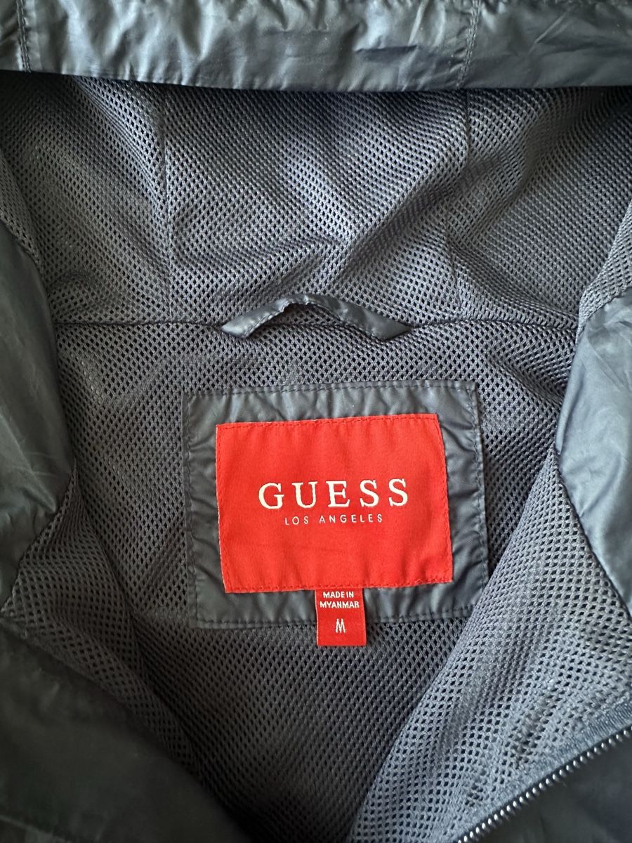 Guess Jacken: Windbreaker Guess, Grösse M  – Gebraucht aus Luzern von vera_xo 3