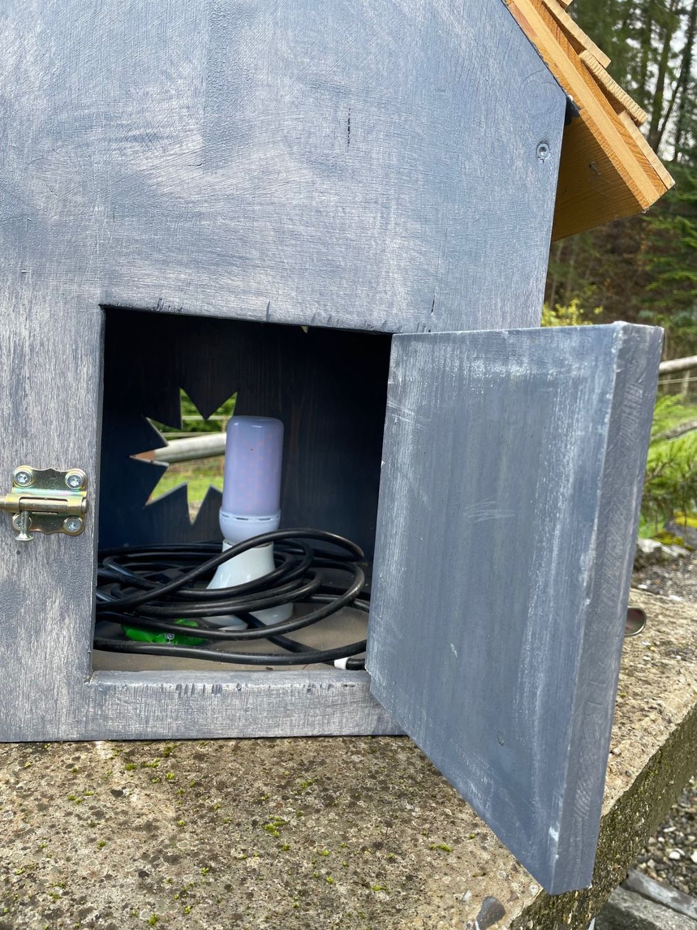 Tutte le decorazioni: Häuschen aus Holz – Usato da Bünzen venduto da rolfrolf01 3