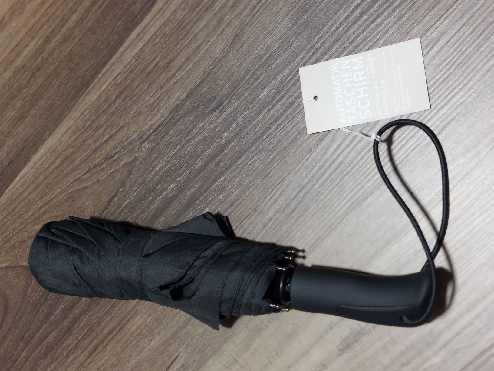 Ombrelli: Kompakter Tchibo automatik Taschenschirm NEU – Nuovo e nell'imballaggio originale da Altishofen venduto da tammy05 1