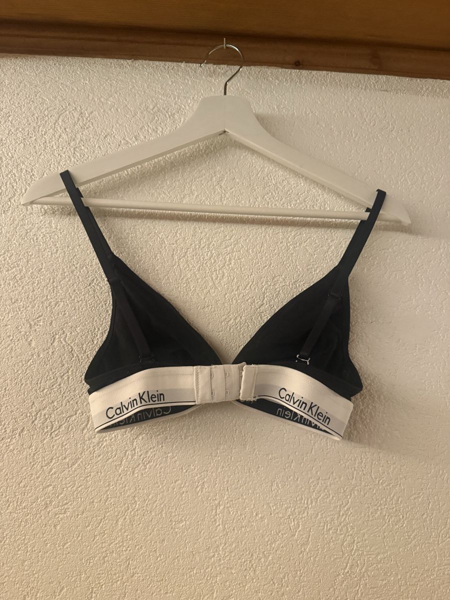 Autres dessous: Calvin Klein BH schwarz – D'occasion à Bolligen par lee_orange 1