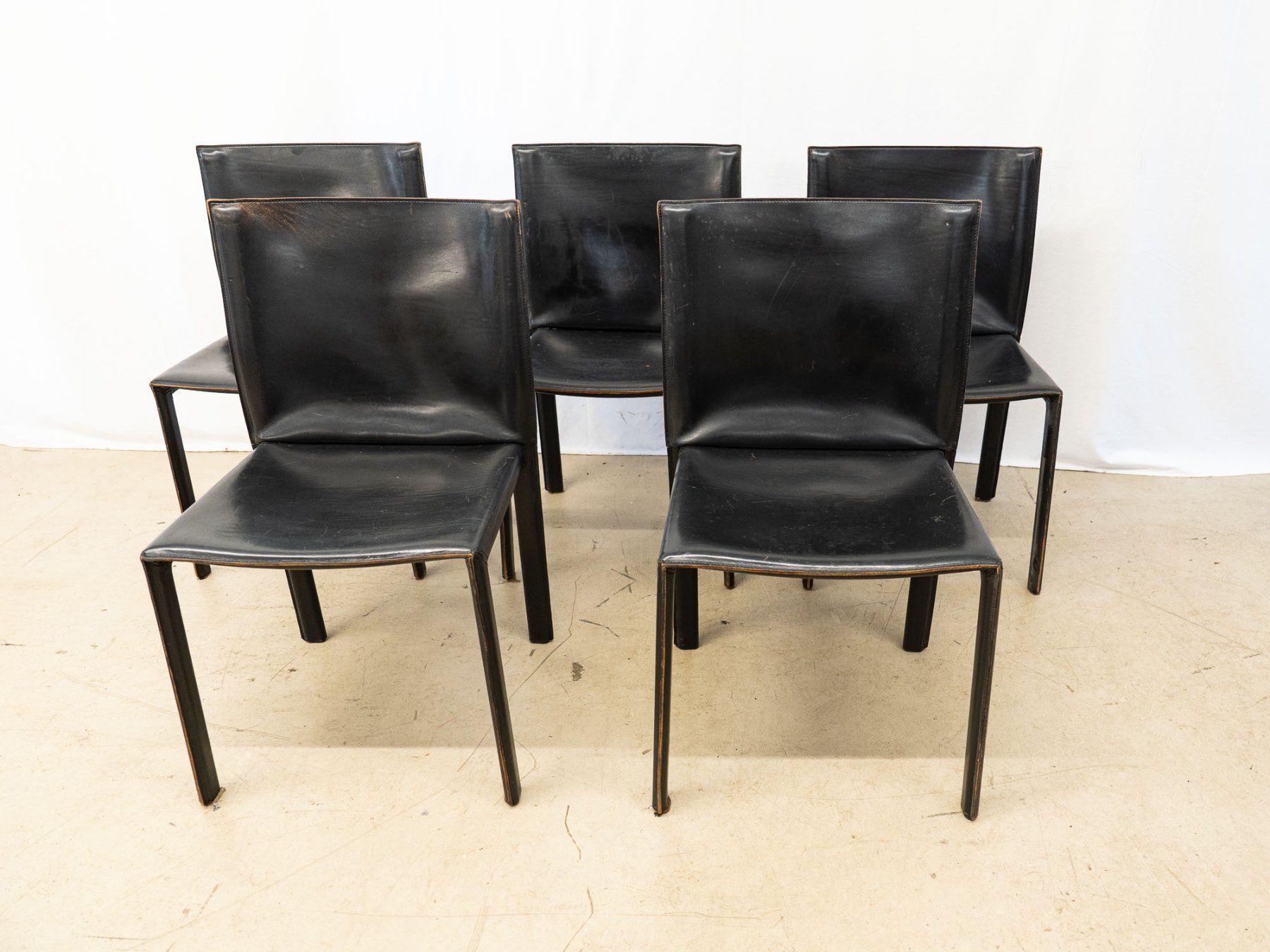 Chaises: 5 Lederstühle "Pasqualine" - Enrico Pellizzoni - Ref. 07/07 – D'occasion à Au ZH par BrockiAu