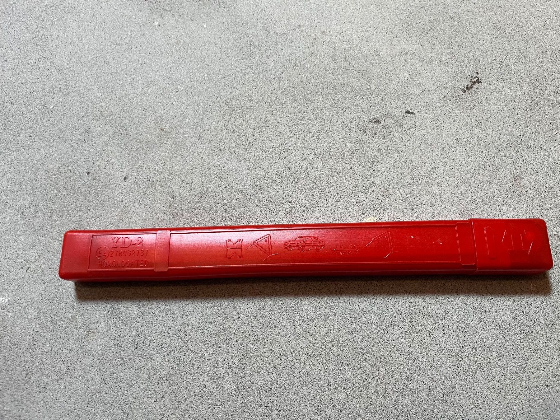 Autres accessoires p. véhicule: Warndreieck - Gebraucht – D'occasion à Bischofszell par VolvoT5