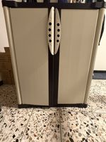 Kunststoffschrank beidseitig zu öffnen guter Zustand
