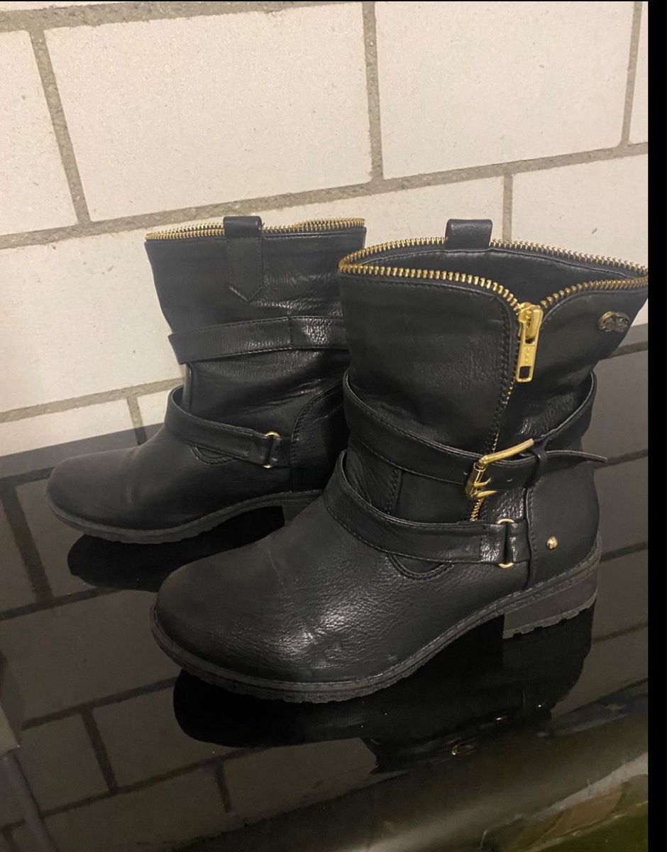 Buffalo Scarpe da donna: Stylische Buffalo Stiefel Gr.37 – Usato da Zofingen venduto da _ina 2