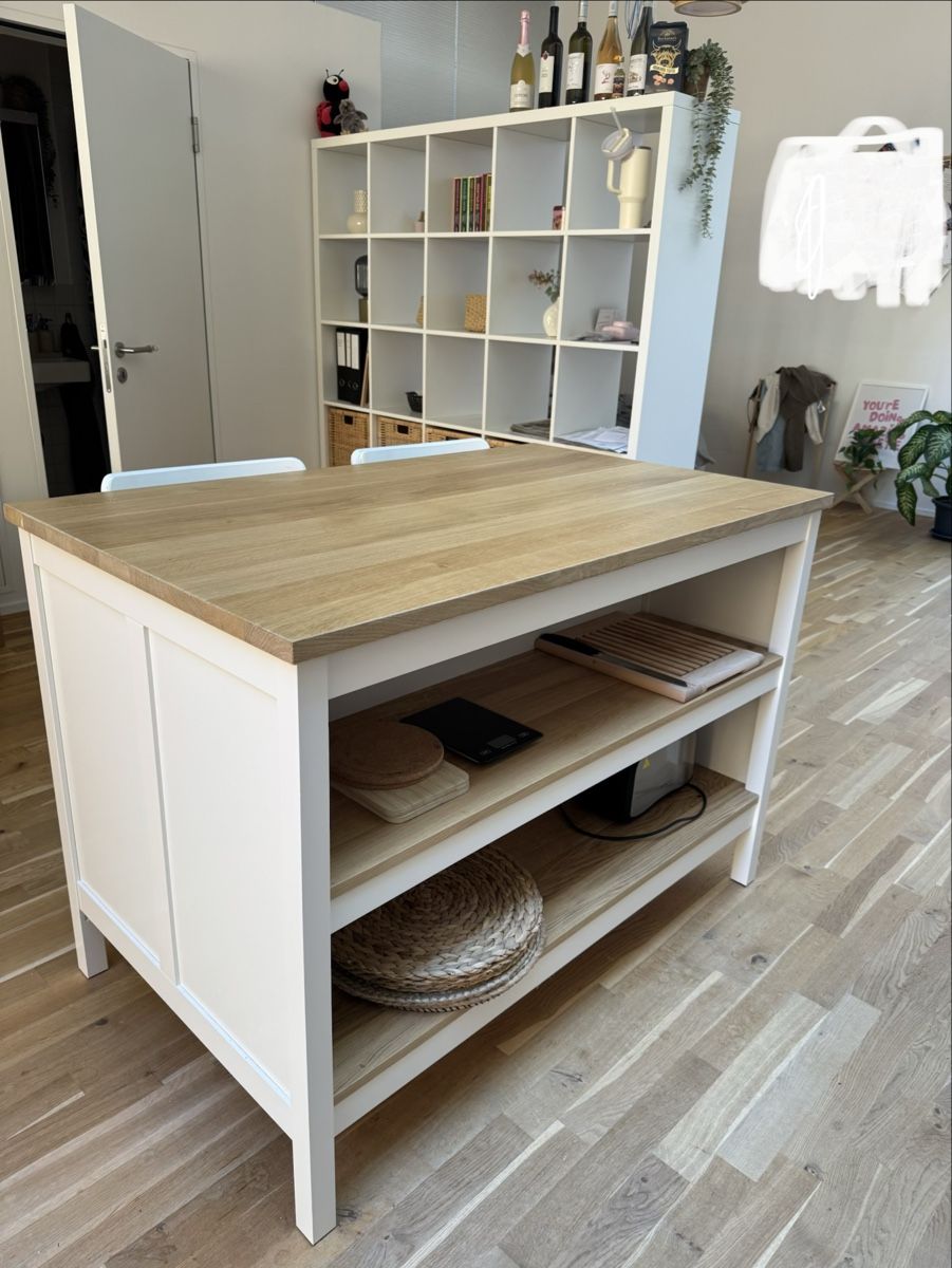 Allestimento di negozi e stand fieristici: Kücheninsel IKEA inkl. 2 Stühle – Usato da Wangen b. Olten venduto da fab_28yp 1