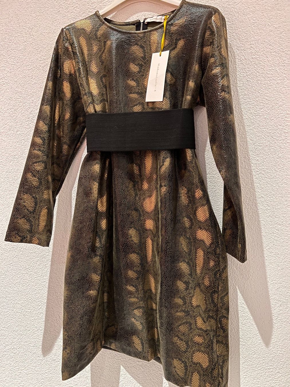 Robes: Vestito – Neuf (Voir description) à Bellinzona par bul_mvy5