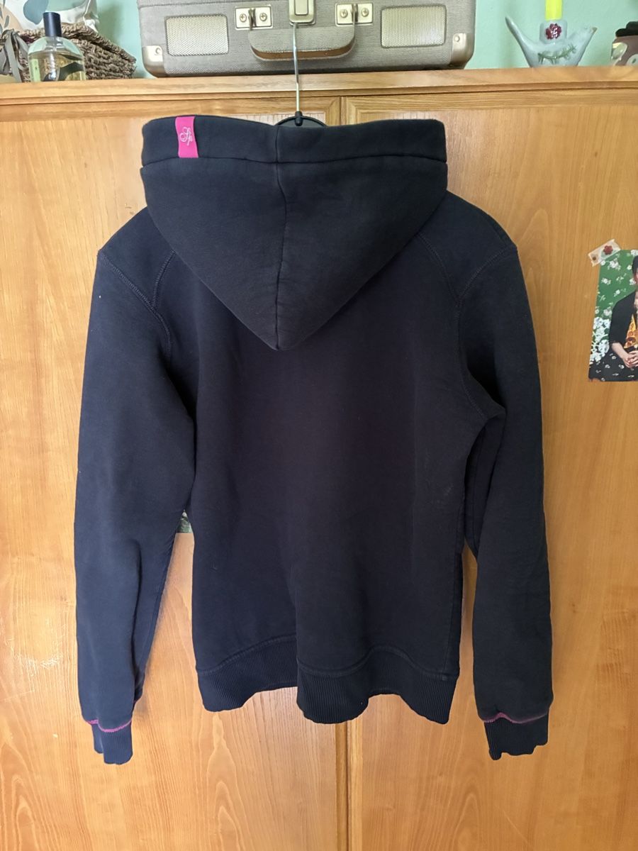 Pullover & Sweatshirts: Kapuzenpullover Spooks schwarz Grösse M gebraucht – Gebraucht aus Steinmaur von jul_6lwt 2