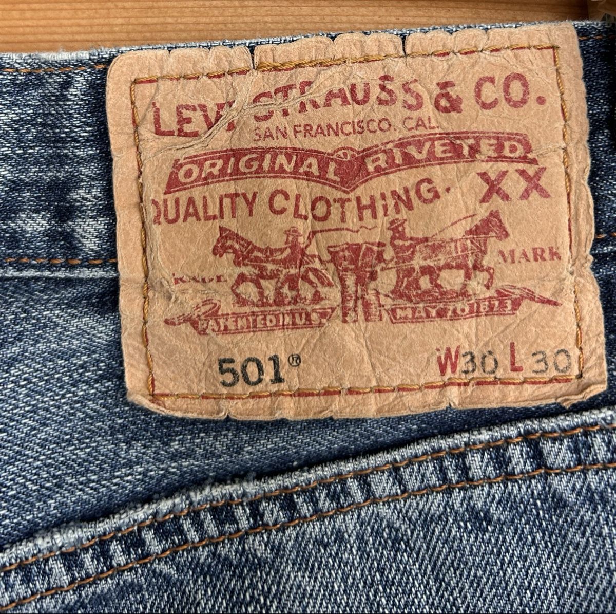 Levi's Jeans: Levi’s Jeans / Design by 5 Progress, Gr. 36 – Usato da Bern venduto da applecake 5