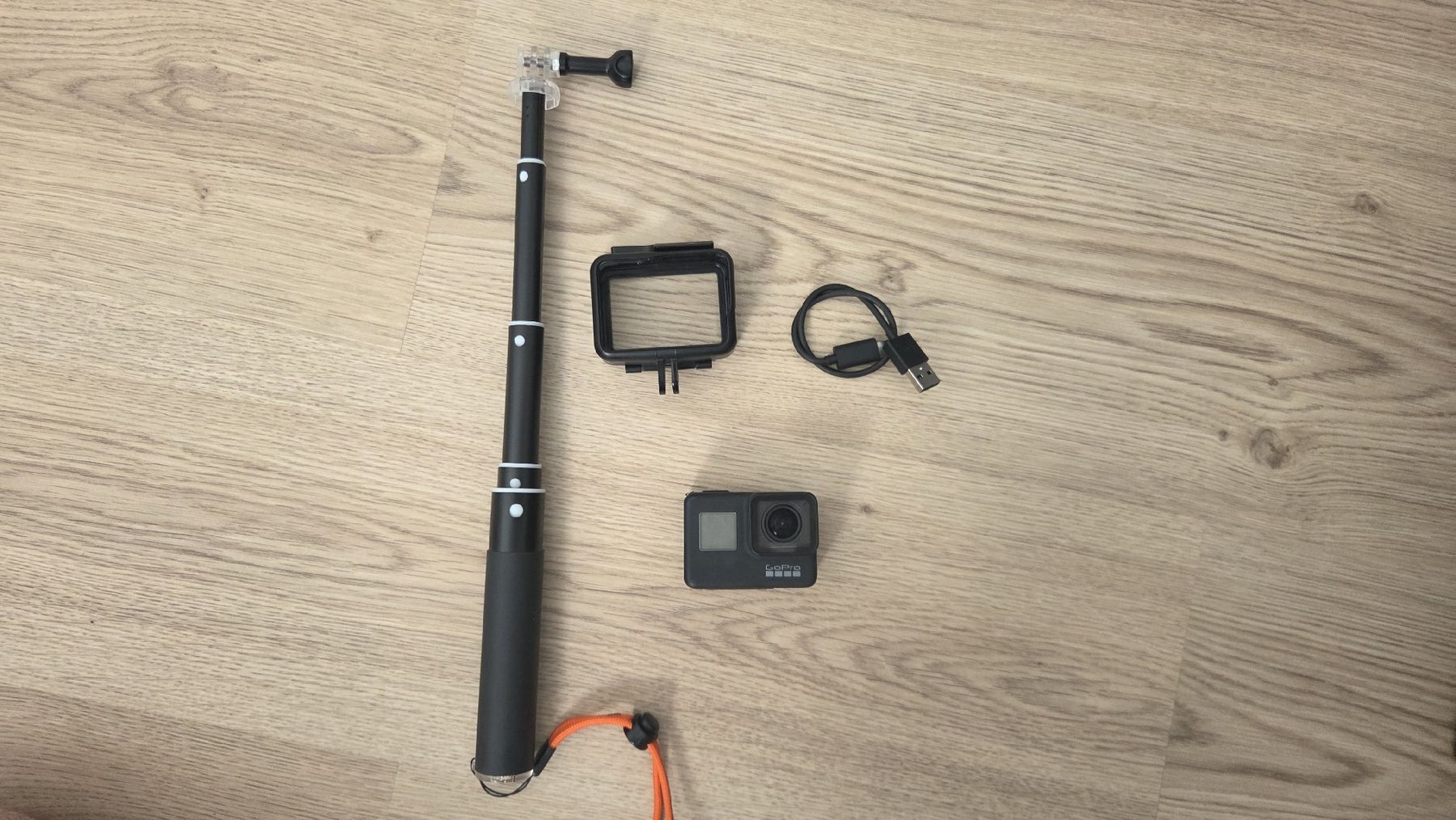 Gopro Action Cam: GoPro HERO7 Black et accessoires  – Gebraucht aus Bramois von Djoule87