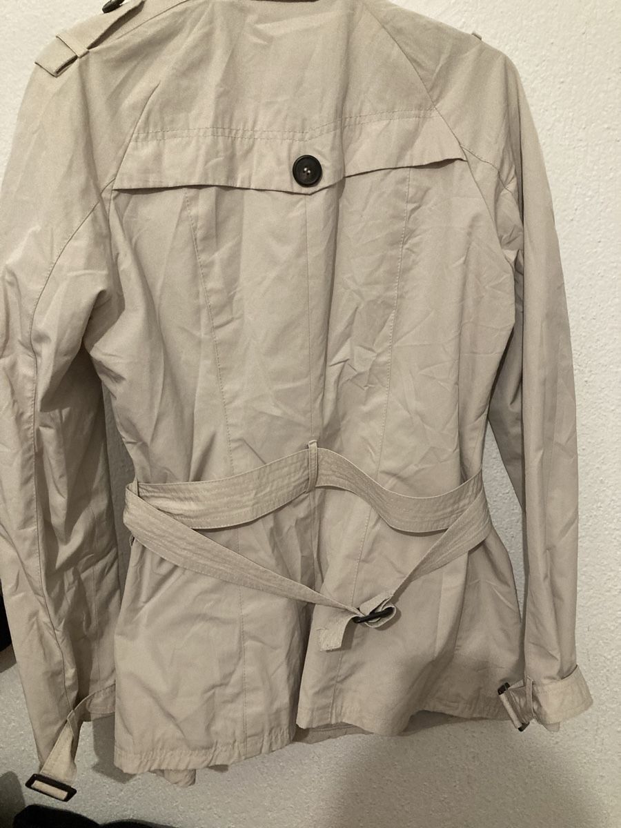 Only Cappotti: Trench Coat ONLY Doll Model Beige Size Large  – Usato da Zürich venduto da sele_x 1