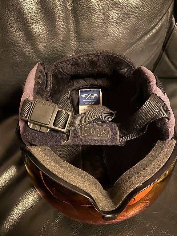 Helme: CP Skihelm NP 530.- – Gebraucht aus Hünibach von Flinkeswiesel 3