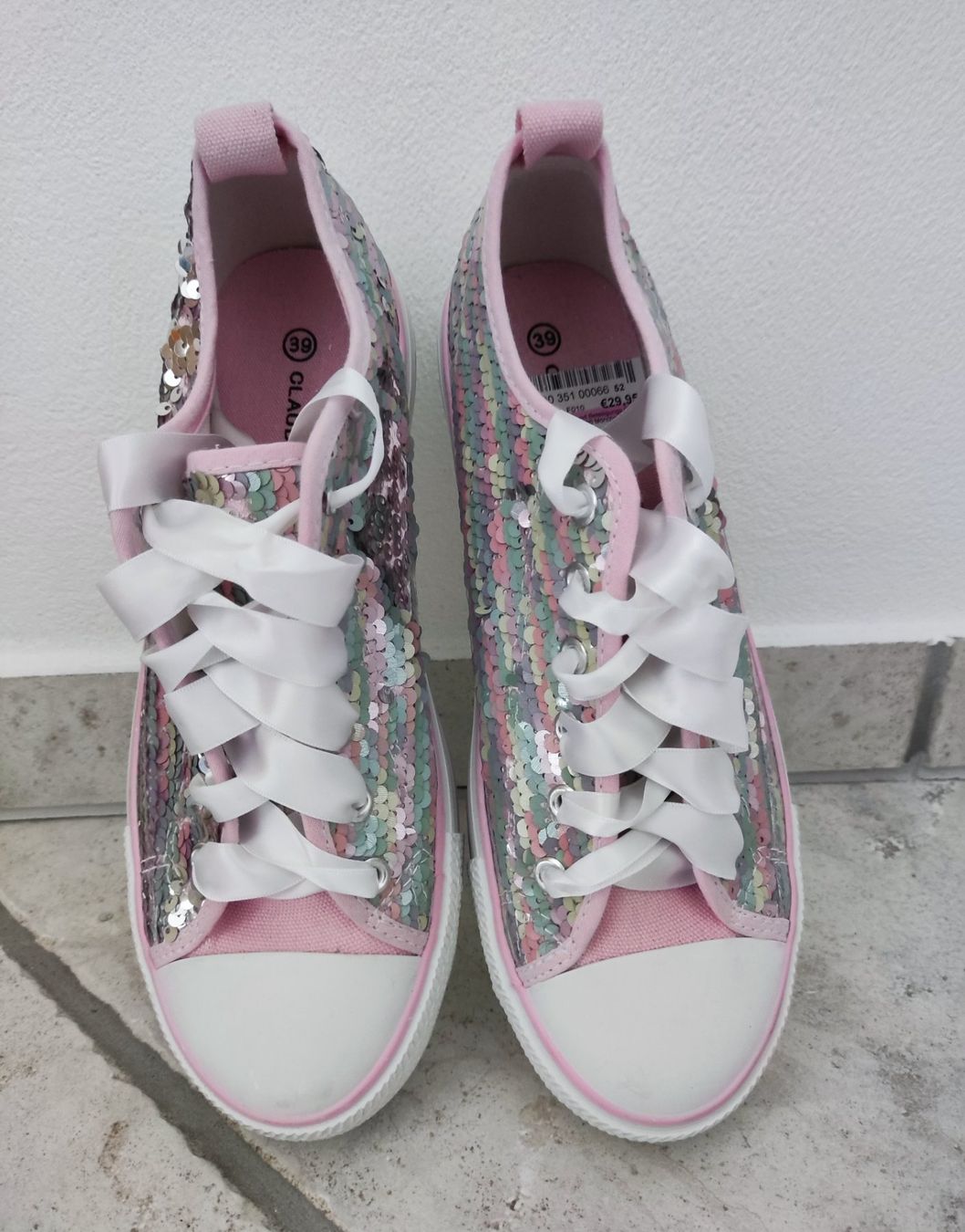 Scarpe da donna: CLAUDIA GHIZZANI SNEAKER GR.39 – Usato da Chur venduto da Rodanisa 6