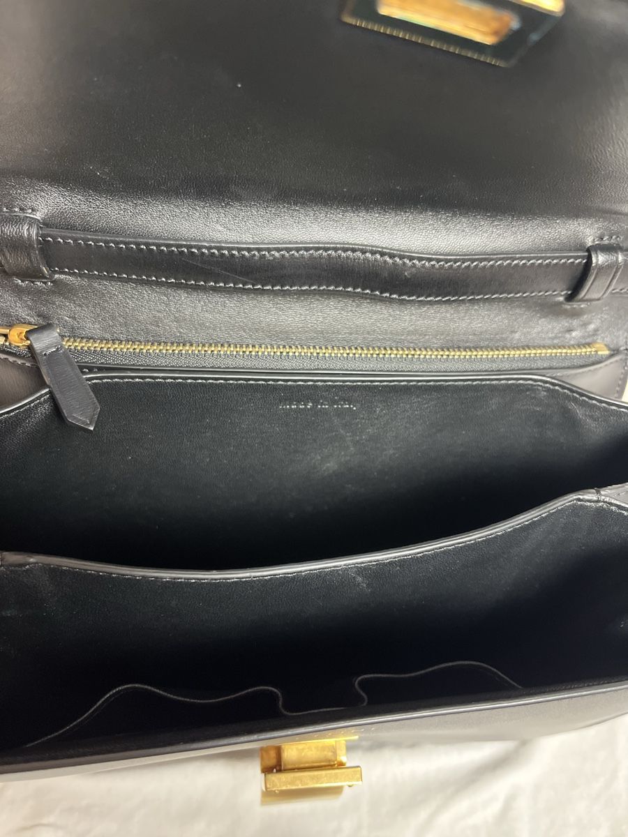 Celine Borse da donna: Celine - Classic Box schwarze Leder Tasche  – Usato da Mörschwil venduto da ReLuxeAtelier 9