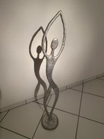 Skulptur Figur tanzende Person silberfarben Metall
