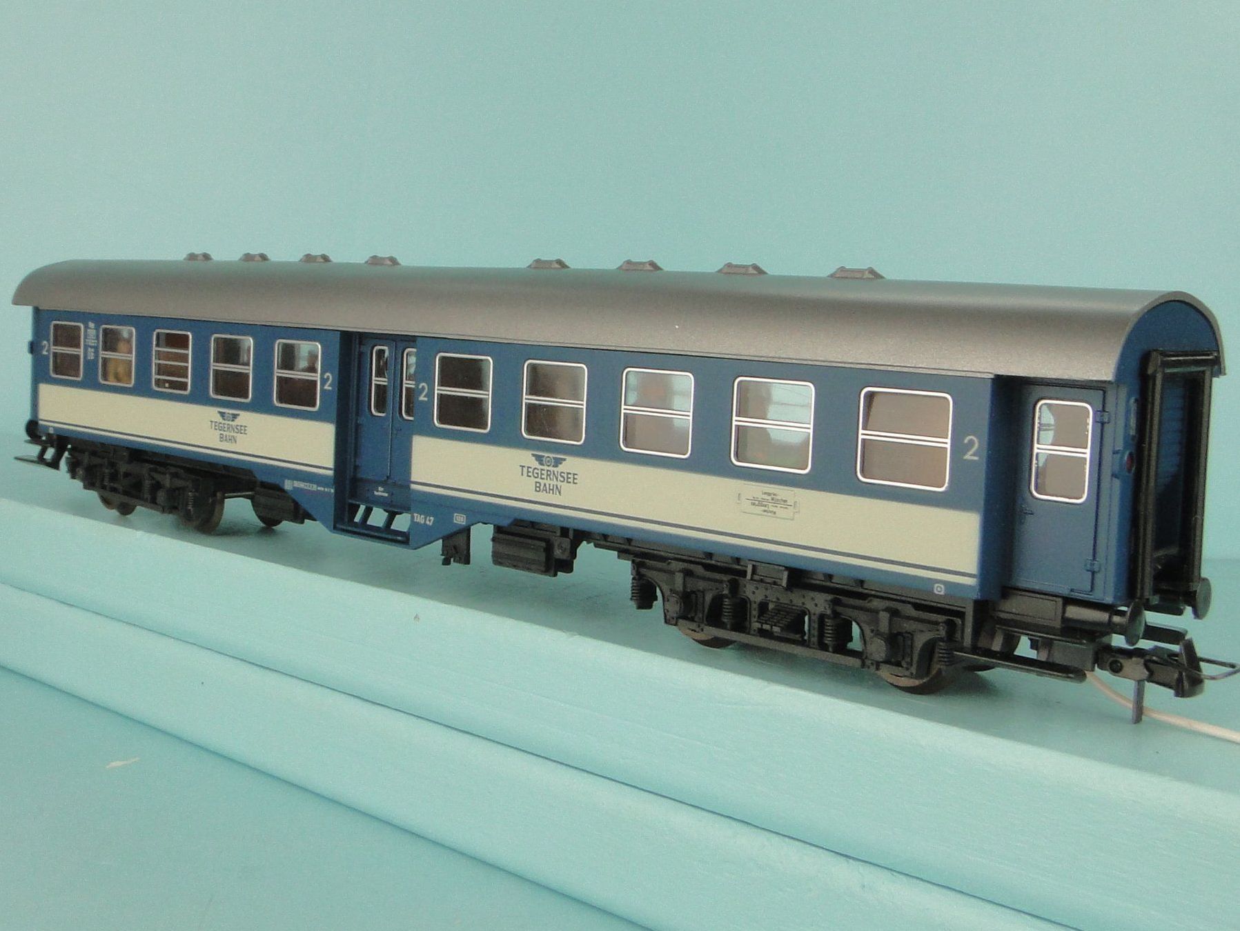 Roco Modelleisenbahnen: Roco 2 Kl. Tegernsee Bahn, AC, Licht – Gebraucht aus Bülach von cann11 5