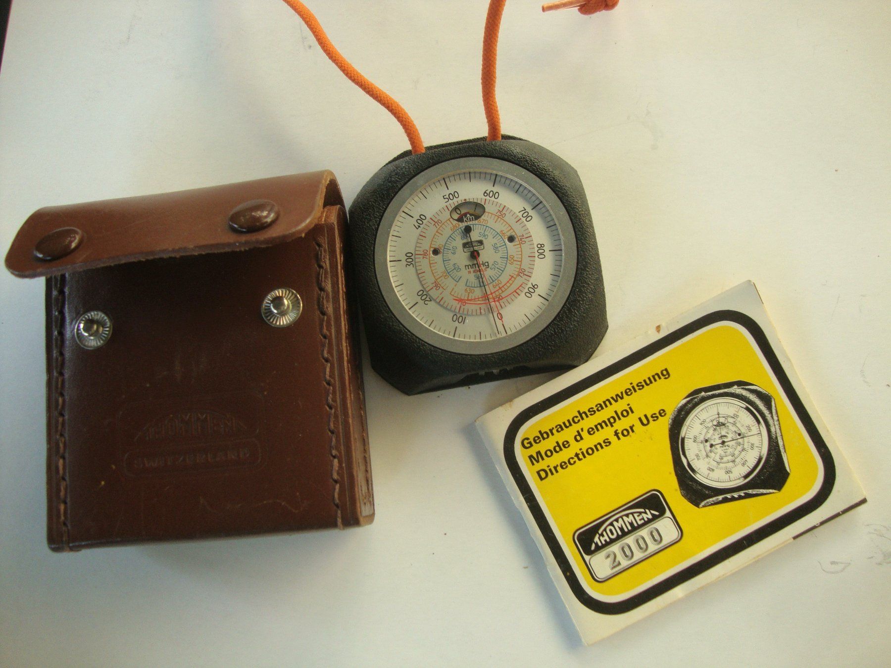 Revue Thommen Messen: THOMMEN-Taschen-Höhenmesser Barometer Mod.2000 – Gebraucht aus Winterthur von halle07 1