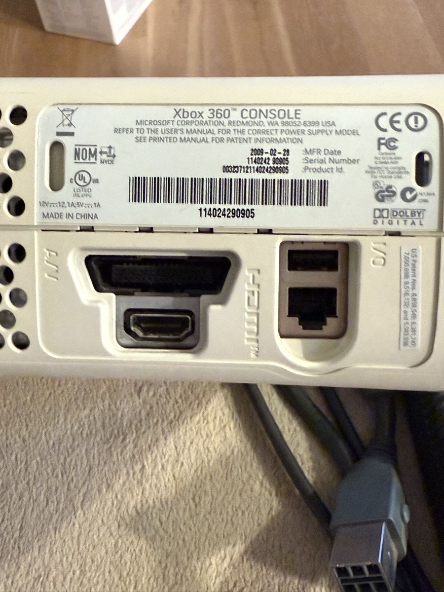 Microsoft Konsolen: XBOX 360 mit 3 Controller und 2 Speicherkarten – Gebraucht aus Zürich von mellymawi 4