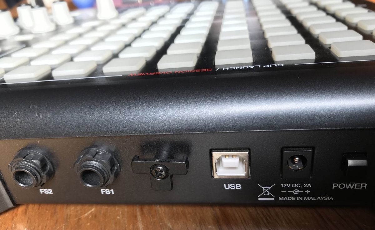 Akai Console di mixaggio: Akai APC 40 Professional – Usato da Otelfingen venduto da vin_cpc7 1