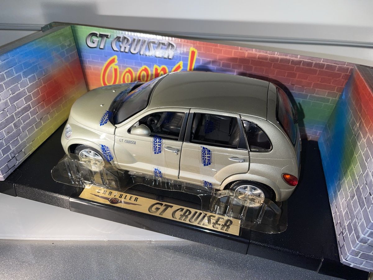 Chrysler Modellini d'auto: Chrysler PT Cruiser Modellauto 1/18 OVP Motor MAX – Nuovo (secondo la descrizione) da Siebnen venduto da speedy63 1