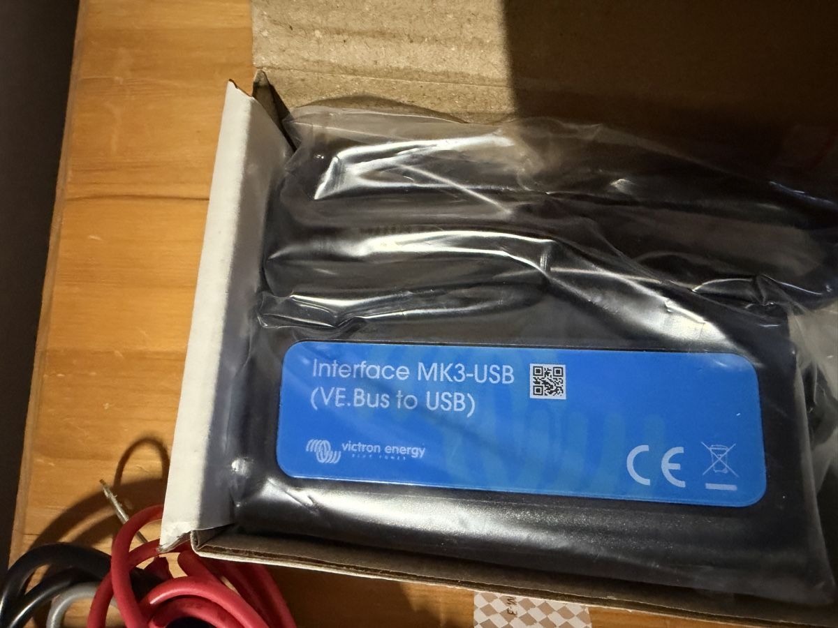 Victron Sistema di controllo: Victron Smartshunt - Interface MK3 usw. – Nuovo (secondo la descrizione) da Therwil venduto da Genntos 1