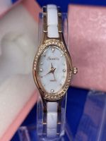 Elegante Damenuhr Sunnka Quartz, weiss-gold Farbe
