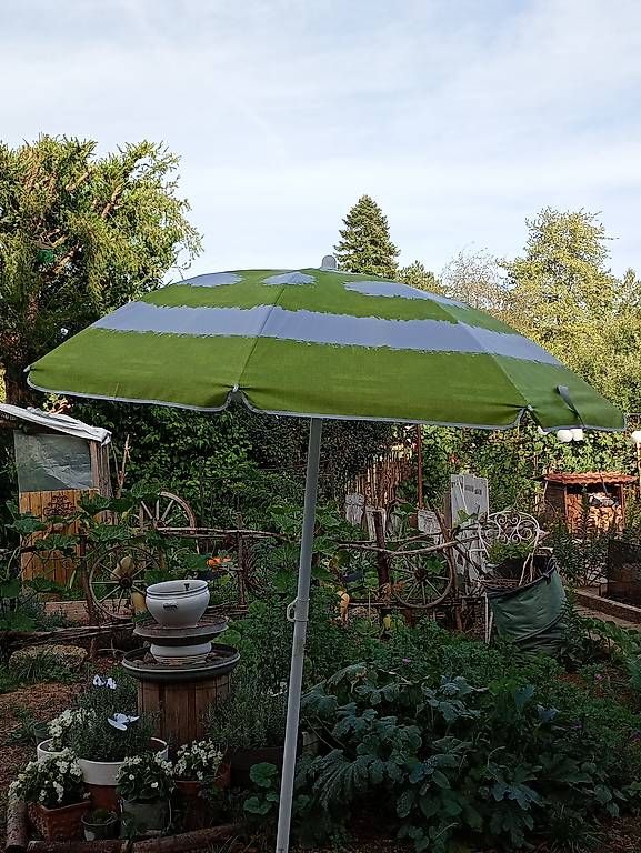 Sonnenschirme: Sonnenschirm  – Neu und originalverpackt aus Gelterkinden von leo_9z8m
