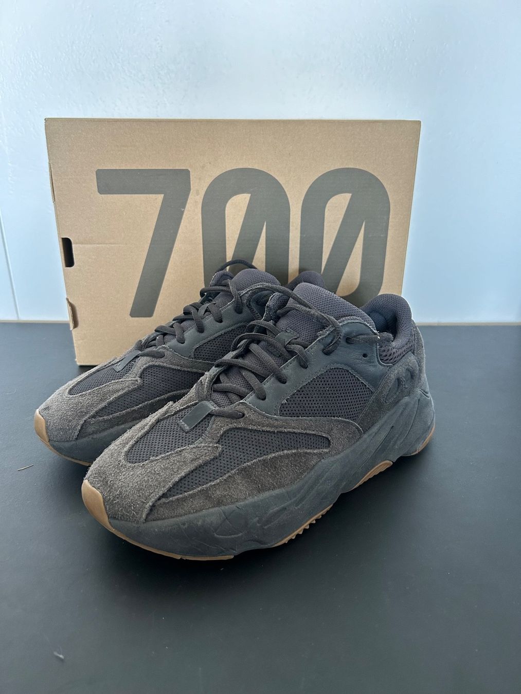 Adidas Scarpe da uomo: adidas Yeezy Boost 700 "Utility Black" – Usato da Bern venduto da fin_99t2 3