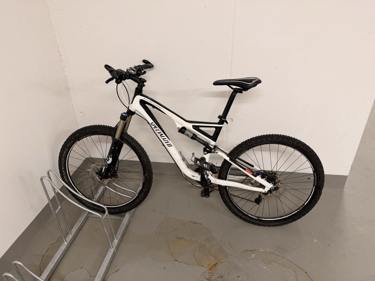 Specialized Biciclette: Specialized Stumpjumper FSR Comp 26” Fully MTB – Usato da Dübendorf venduto da A.r.k