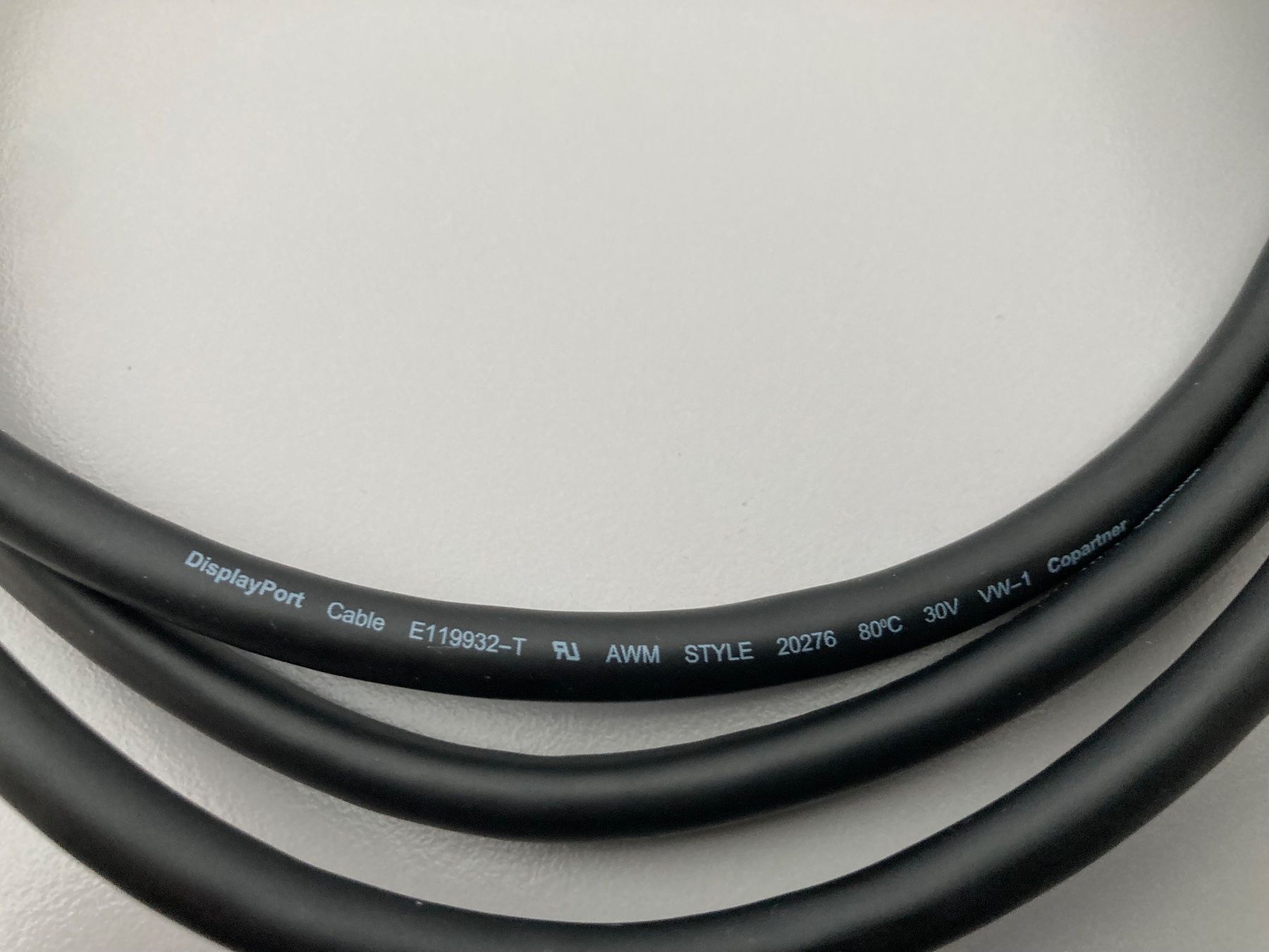 Kabel: DisplayPort Kabel (2m) – Gebraucht aus Hochdorf von Obladi 3