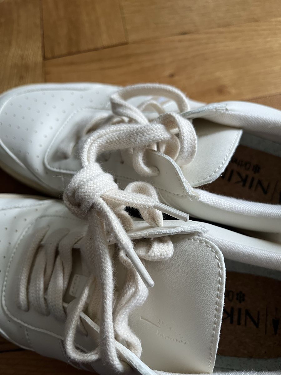 Nikin Damenschuhe: Nikin white trainers, size 39 - Stylish & Comfy! – Gebraucht aus Lausanne von Danash 7