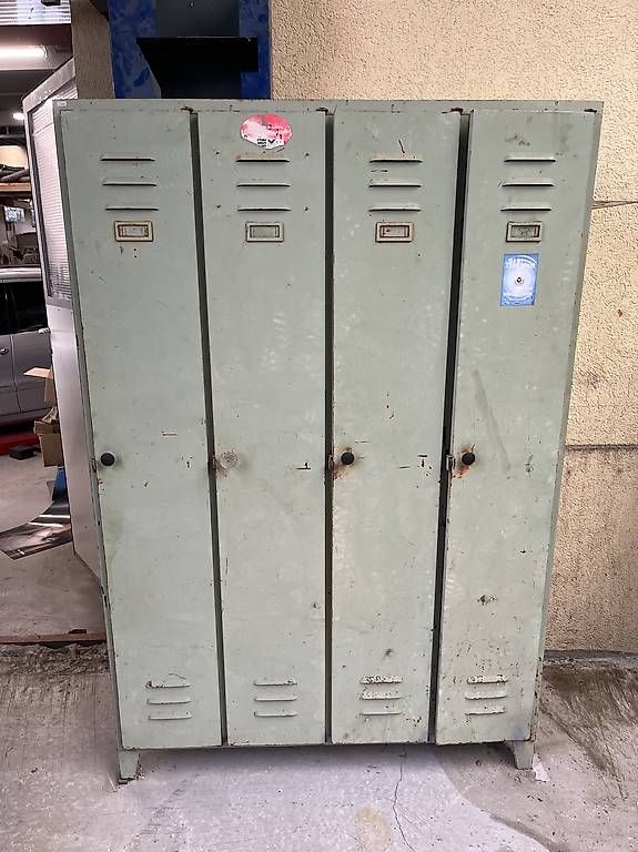 Guardaroba: Vestiaire à vendre  – Usato da Gland venduto da det_26g8 1