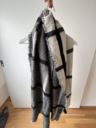Zara Schal gestreift schwarz/weiss